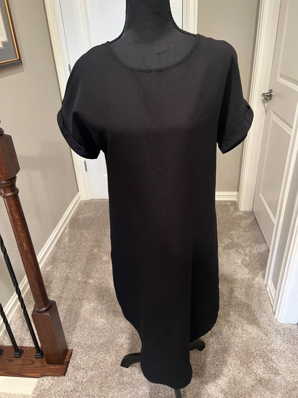 3/$10 Everyday Black Midi Short Sleeve Dress - Women Size Small